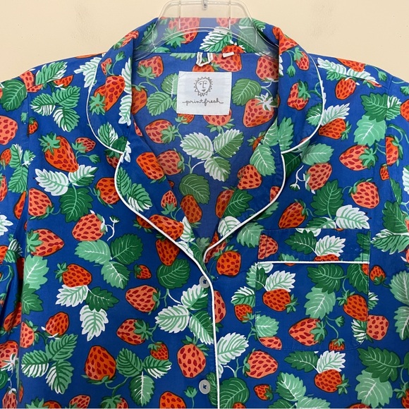 Printfresh Strawberry Fields Pajama Top 2X Button Front Short Sleeve - Picture 7 of 10